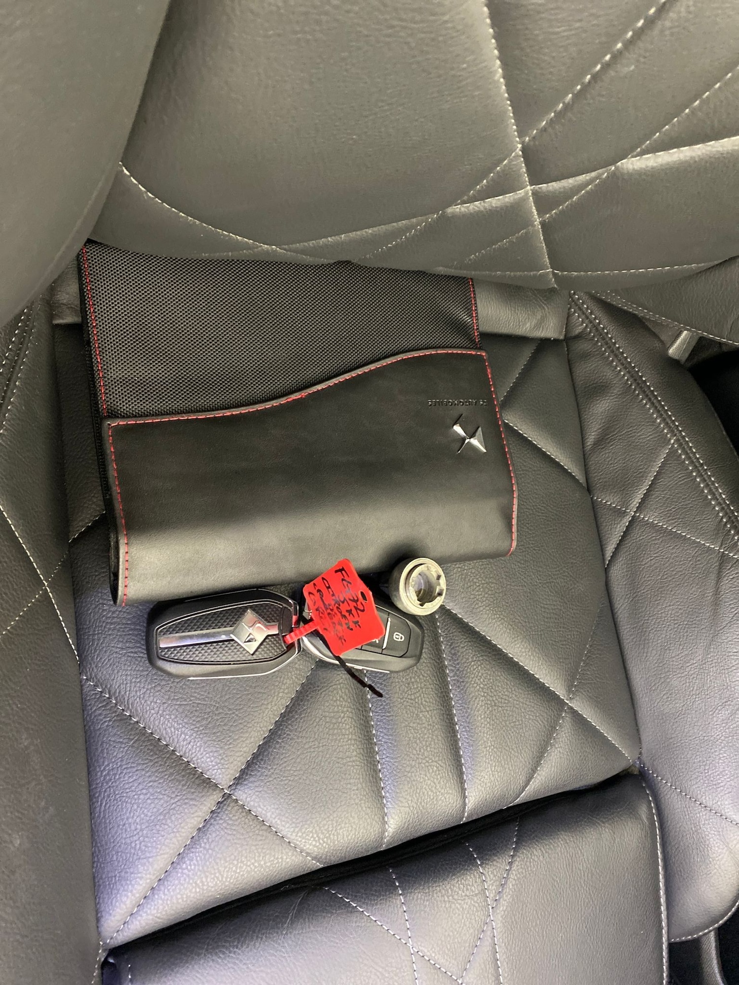 Used DS Automobiles DS 7 Crossback 2022 for sale - 76394001: Photo 38