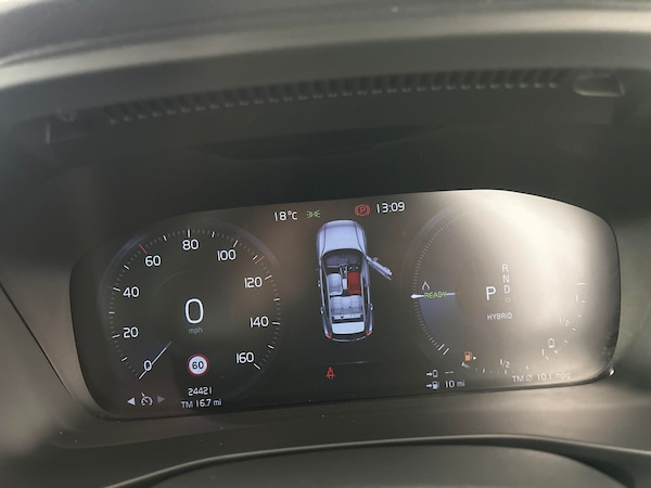 Used Volvo XC40 2021 for sale - 76274992: Photo 35