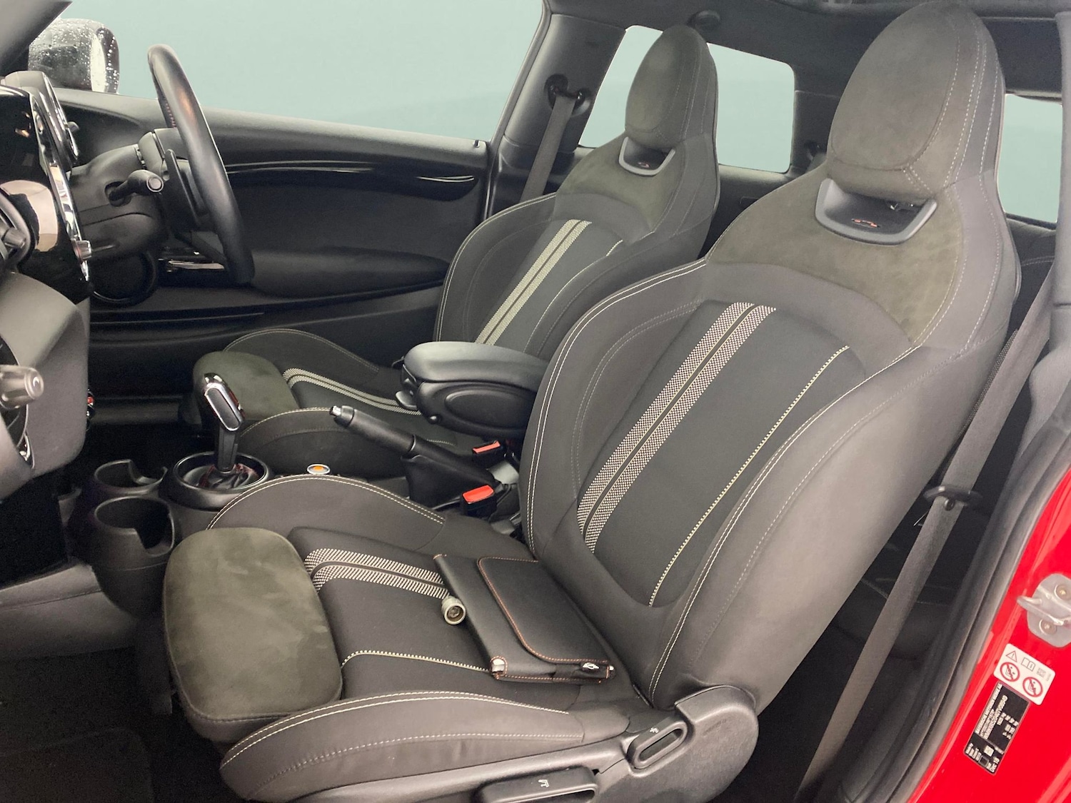 Used MINI Hatch 2019 for sale - 77591117: Photo 4