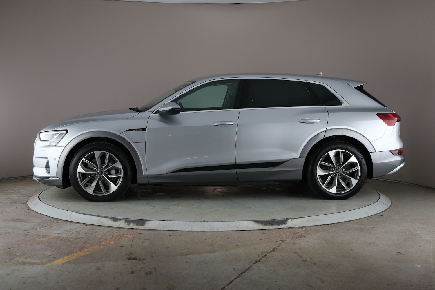 Used Audi e-tron 2020 for sale - 76595376: Photo 13