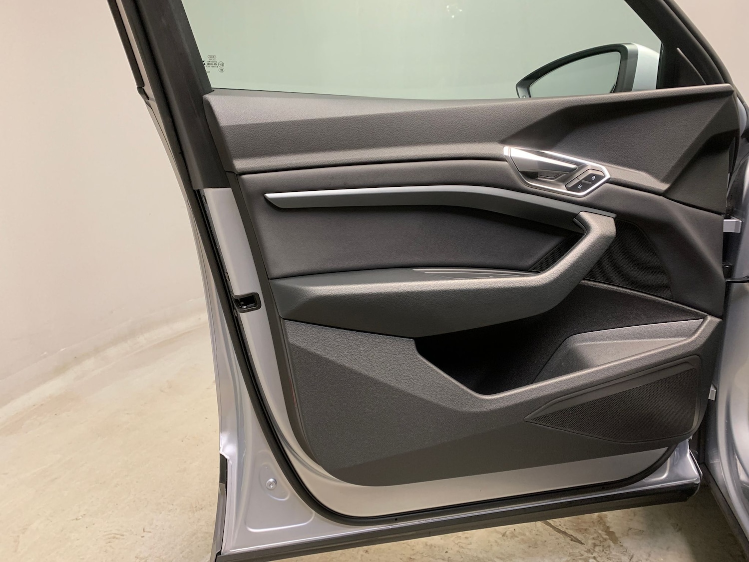 Used Audi e-tron 2020 for sale - 76595376: Photo 27