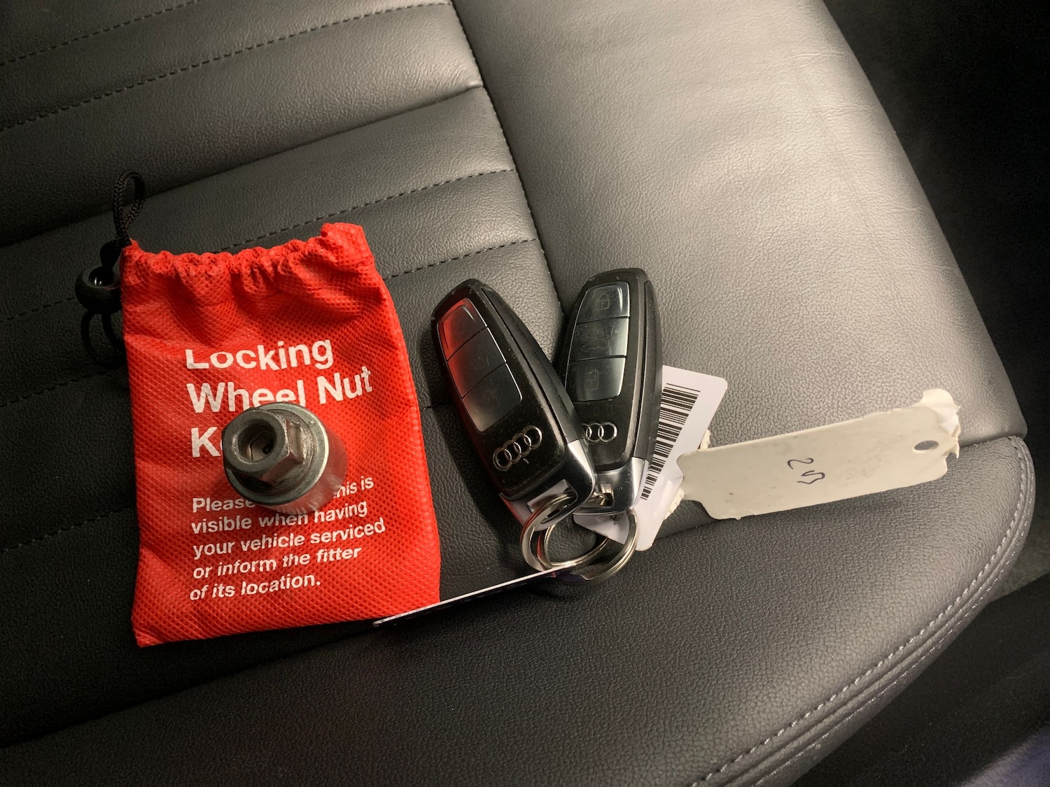 Used Audi e-tron 2020 for sale - 76595376: Photo 32