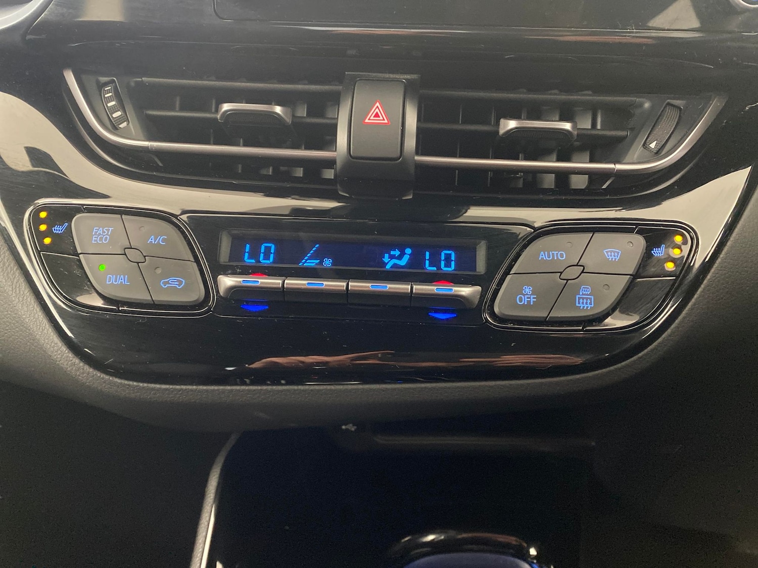 Used Toyota C-HR 2022 for sale - 78079295: Photo 18