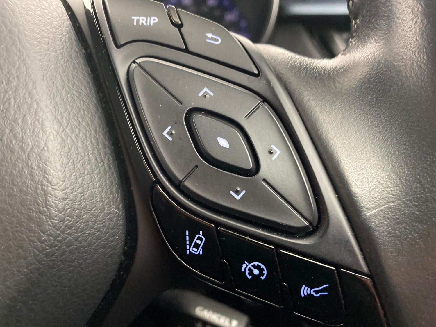 Used Toyota C-HR 2022 for sale - 78079295: Photo 19