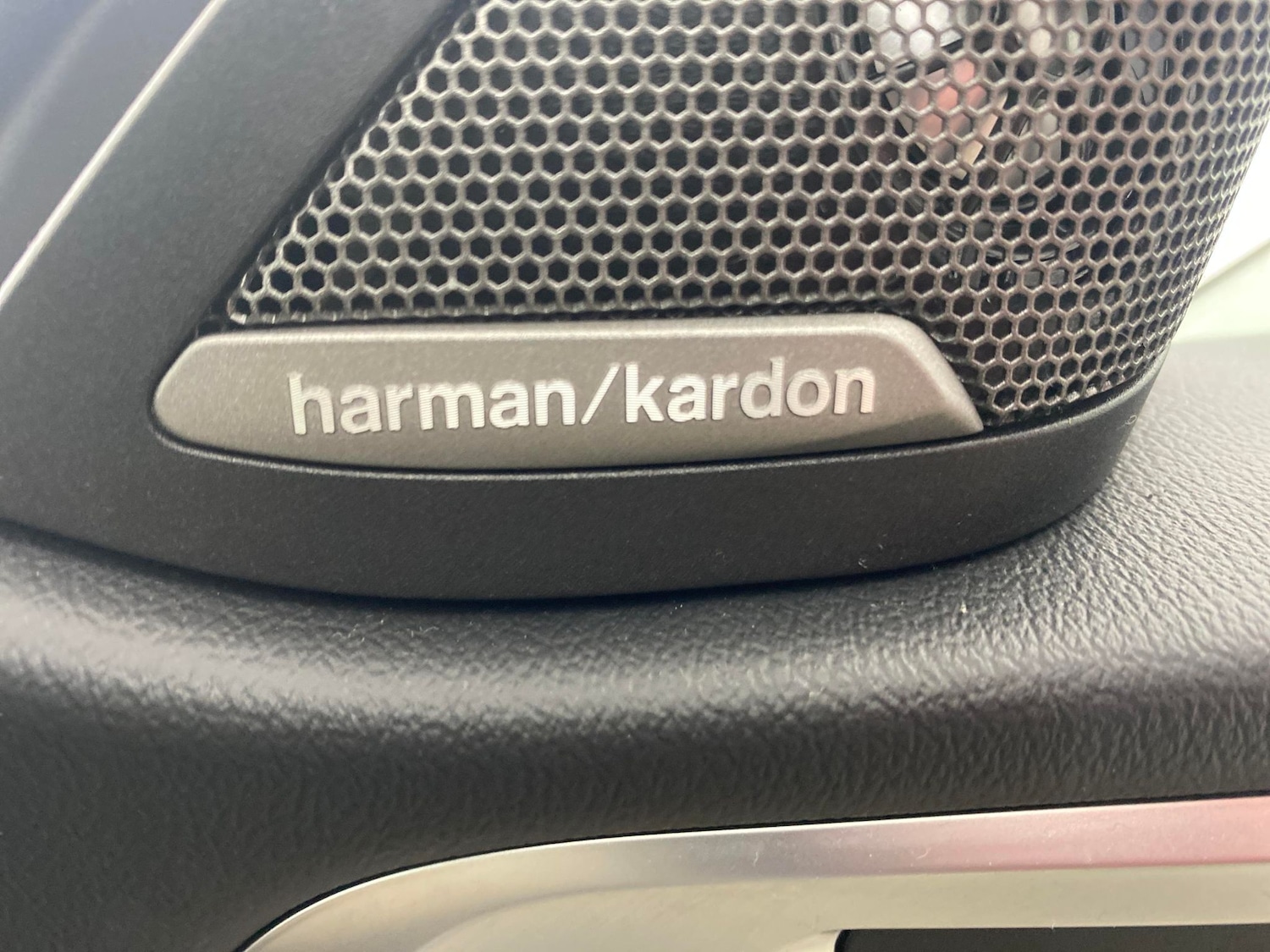 Used BMW i4 2022 for sale - 77648556: Photo 5