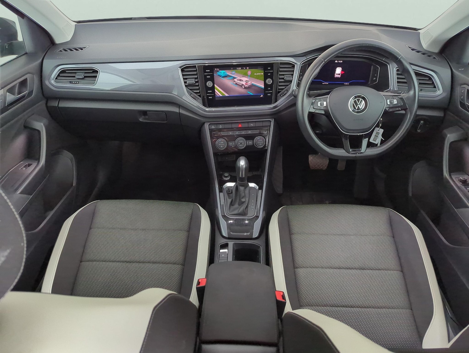 Used Volkswagen T-Roc 2021 for sale - 78133979: Photo 6