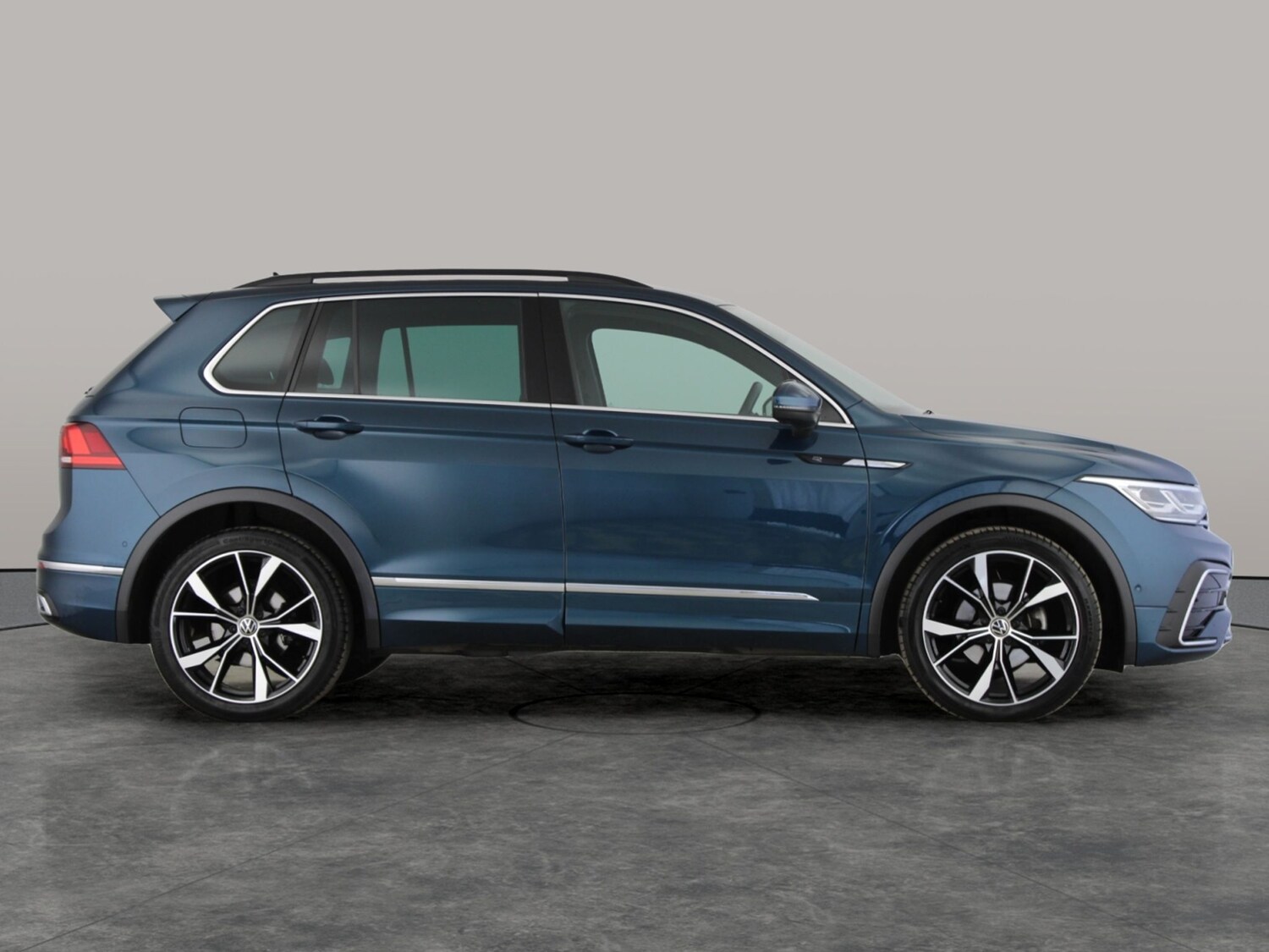 Used Volkswagen Tiguan 2023 for sale - 78144364: Photo 9