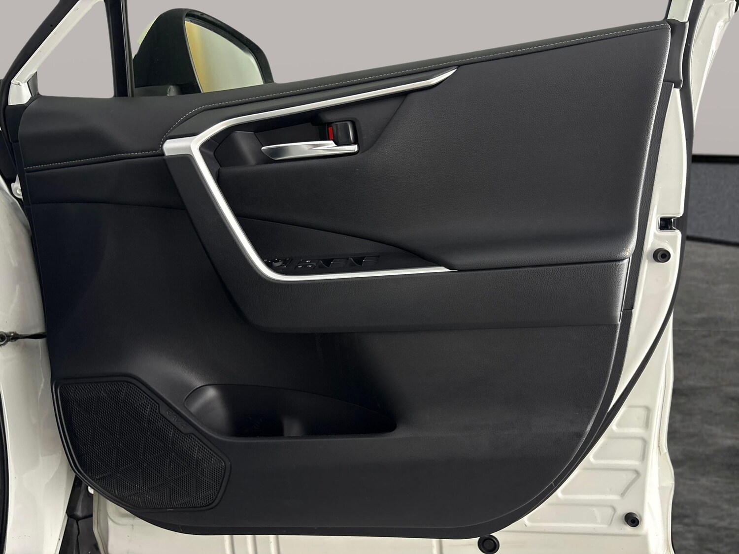 Used Toyota RAV4 2021 for sale - 78037058: Photo 30