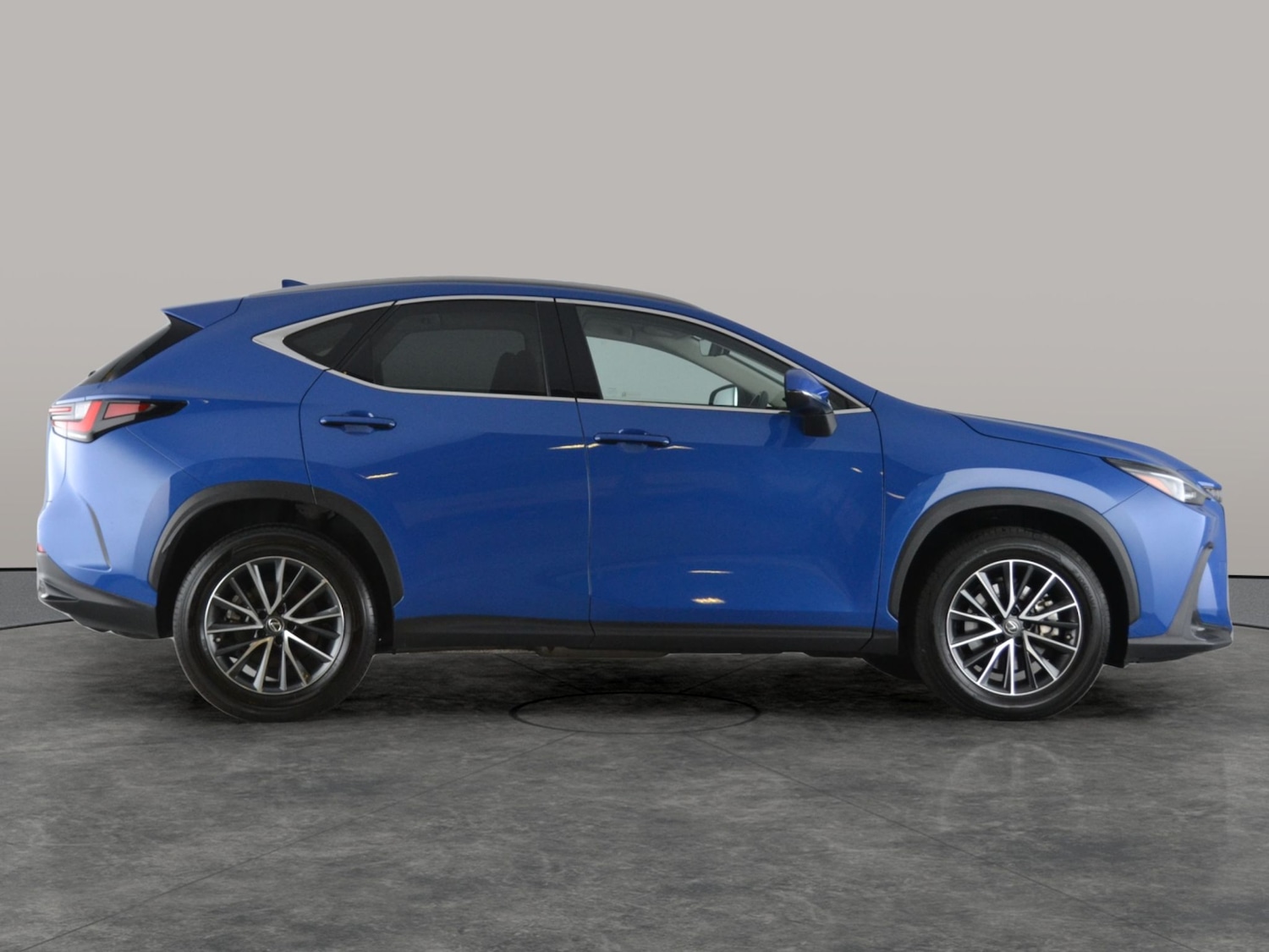 Used Lexus NX 2022 for sale - 76757265: Photo 12