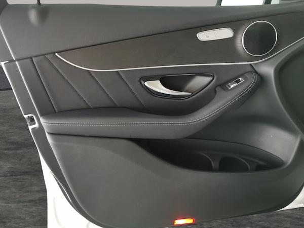 Used Mercedes-Benz GLC 2020 for sale - 76320498: Photo 32
