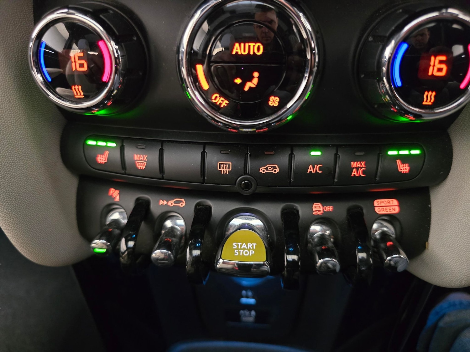 Used MINI Hatch 2021 for sale - 76544999: Photo 19