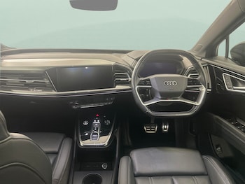 Used Audi Q4 e-tron 2022 for sale - 77077698: Photo