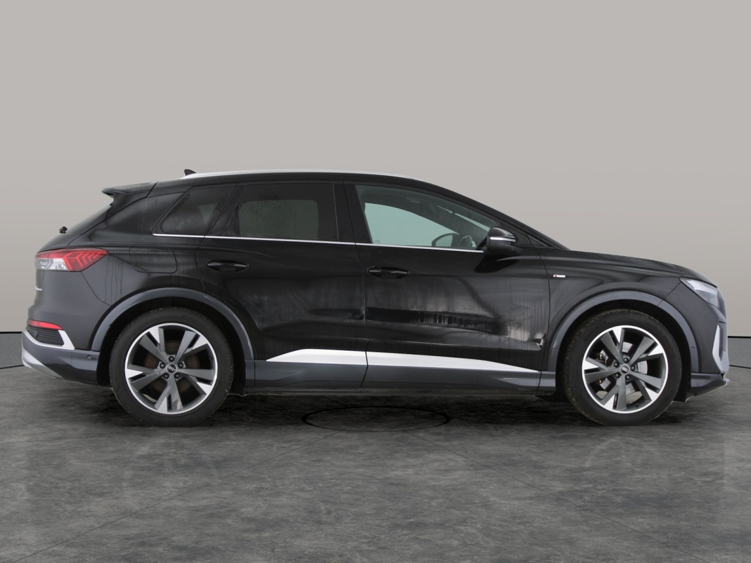 Used Audi Q4 e-tron 2022 for sale - 77077698: Photo 8