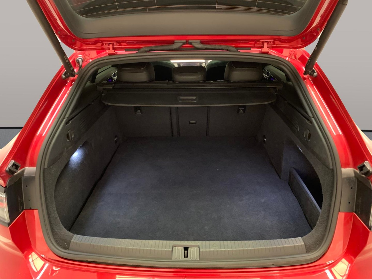 Used Volkswagen Arteon 2022 for sale - 77023776: Photo 32