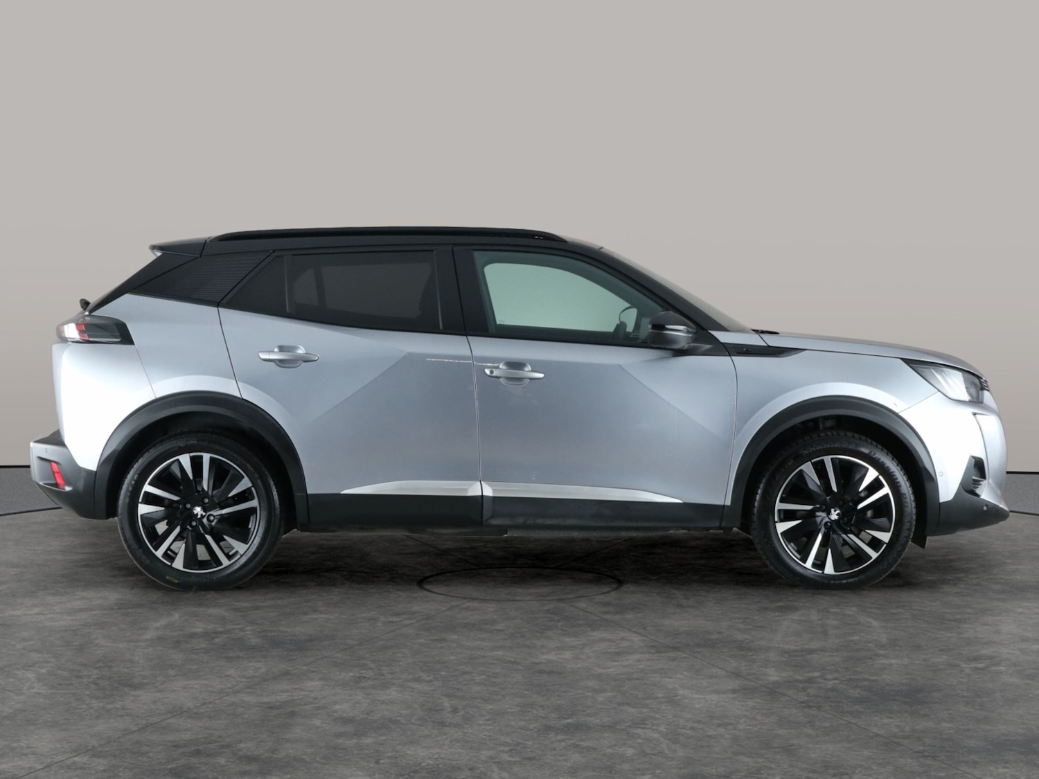 Used Peugeot 2008 2020 for sale - 77054985: Photo 9