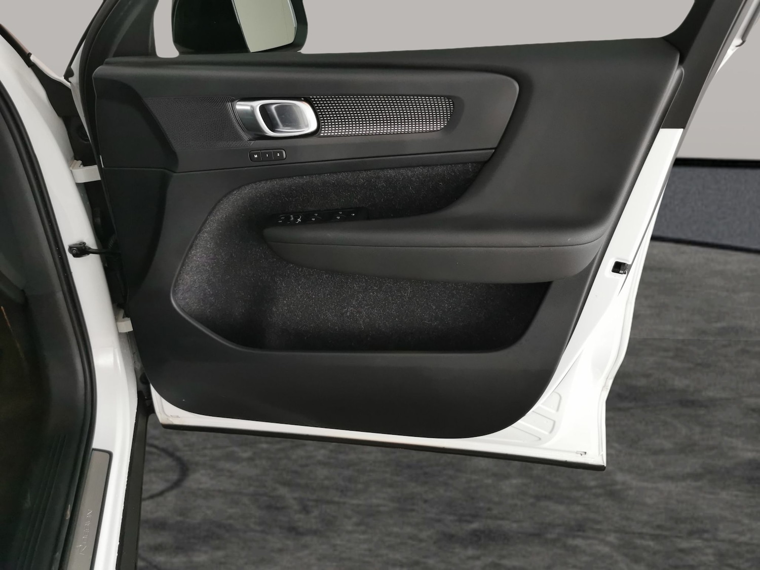 Used Volvo XC40 2019 for sale - 78079281: Photo 30