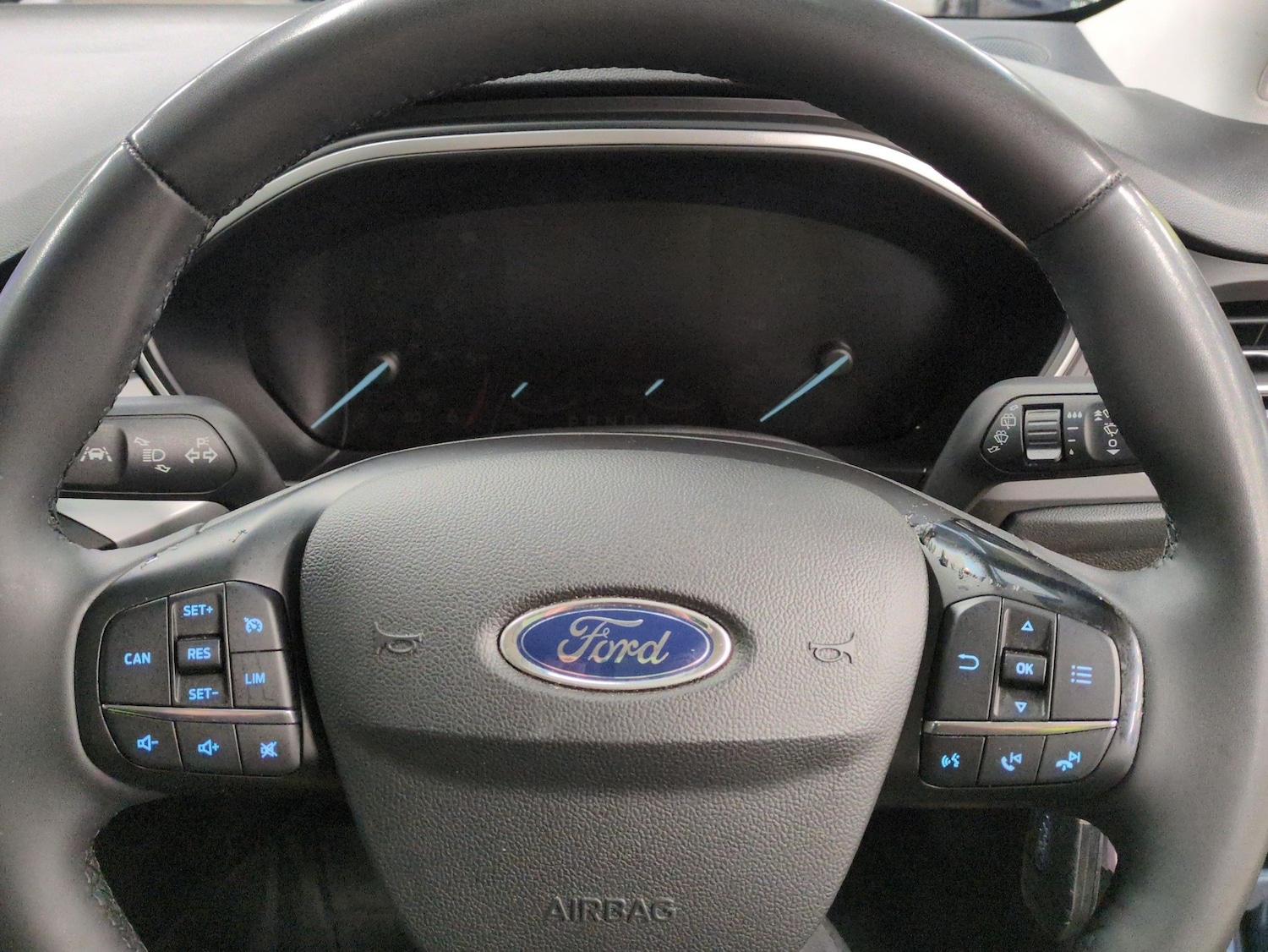 Used Ford Focus 2021 for sale - 76542687: Photo 13
