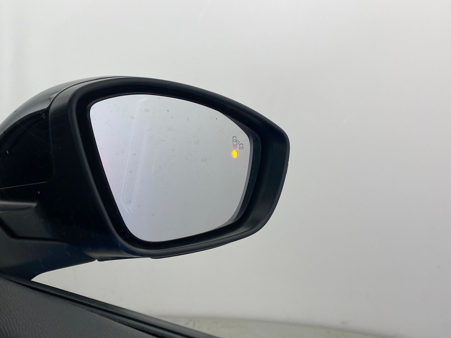 Used Peugeot E-2008 2020 for sale - 76707079: Photo 14