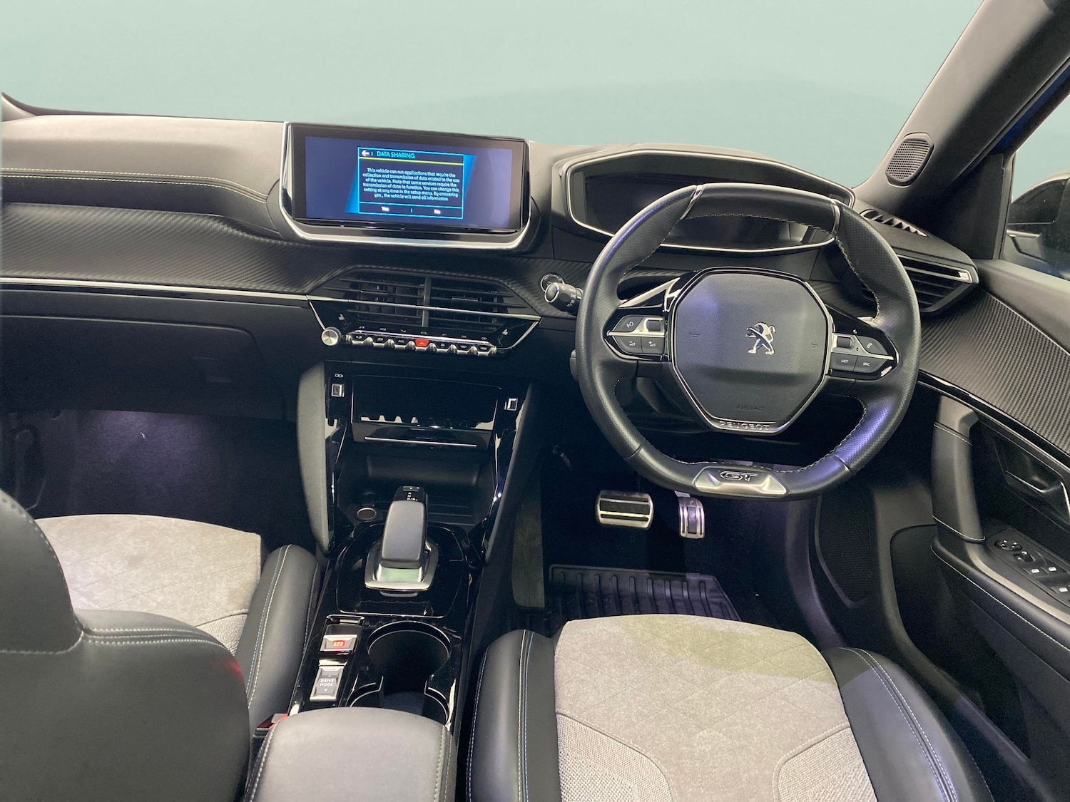 Used Peugeot E-2008 2020 for sale - 76707079: Photo 4