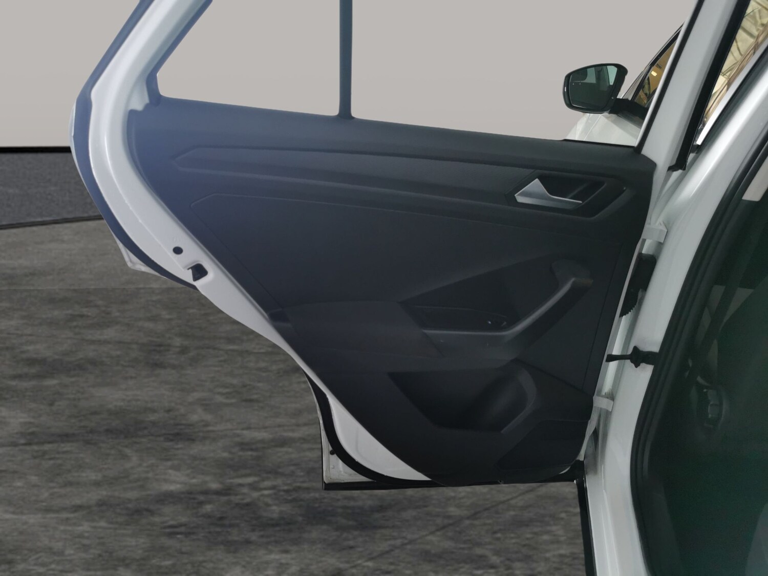 Used Volkswagen T-Roc 2019 for sale - 77418109: Photo 29