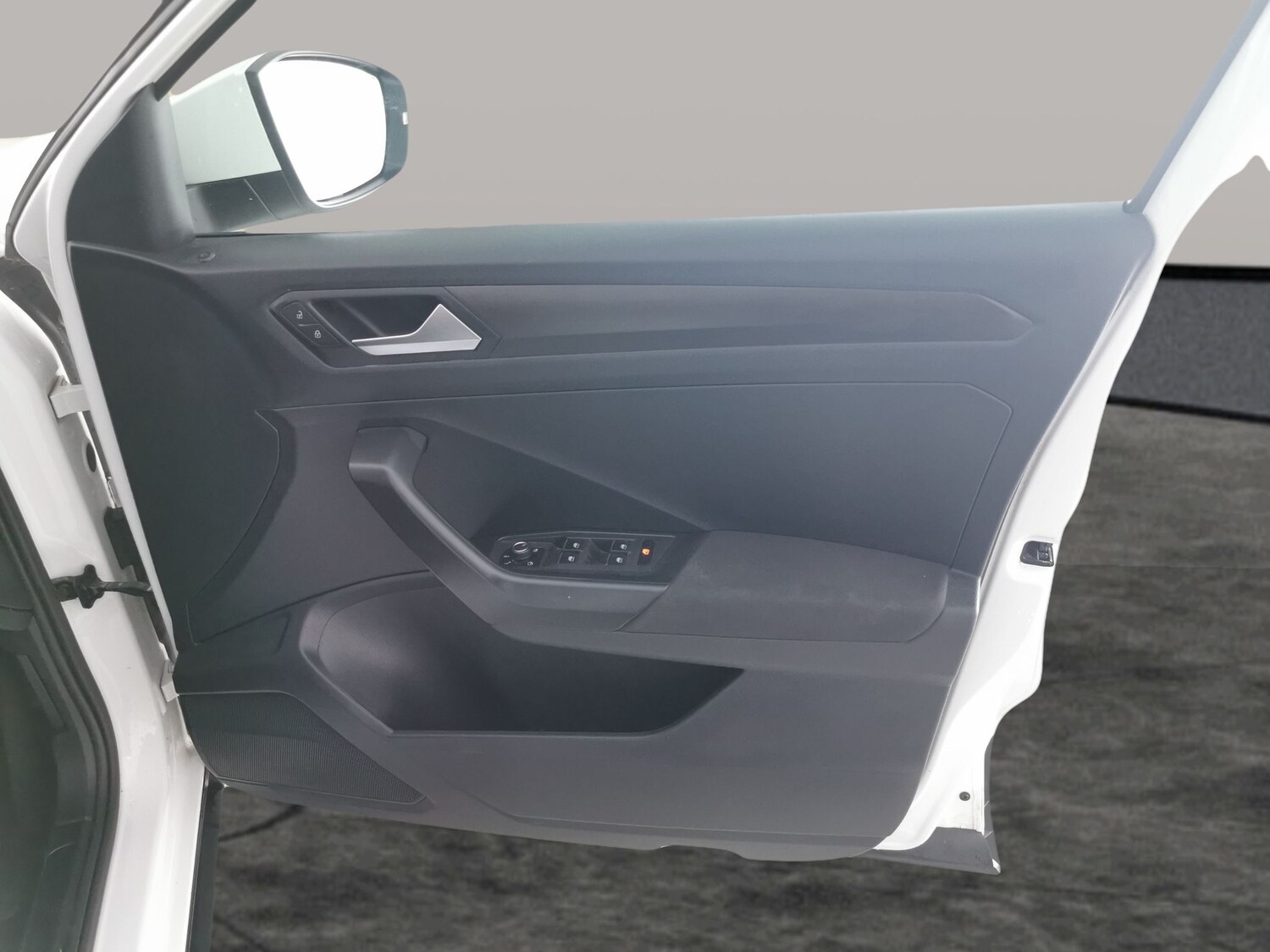 Used Volkswagen T-Roc 2019 for sale - 77418109: Photo 30