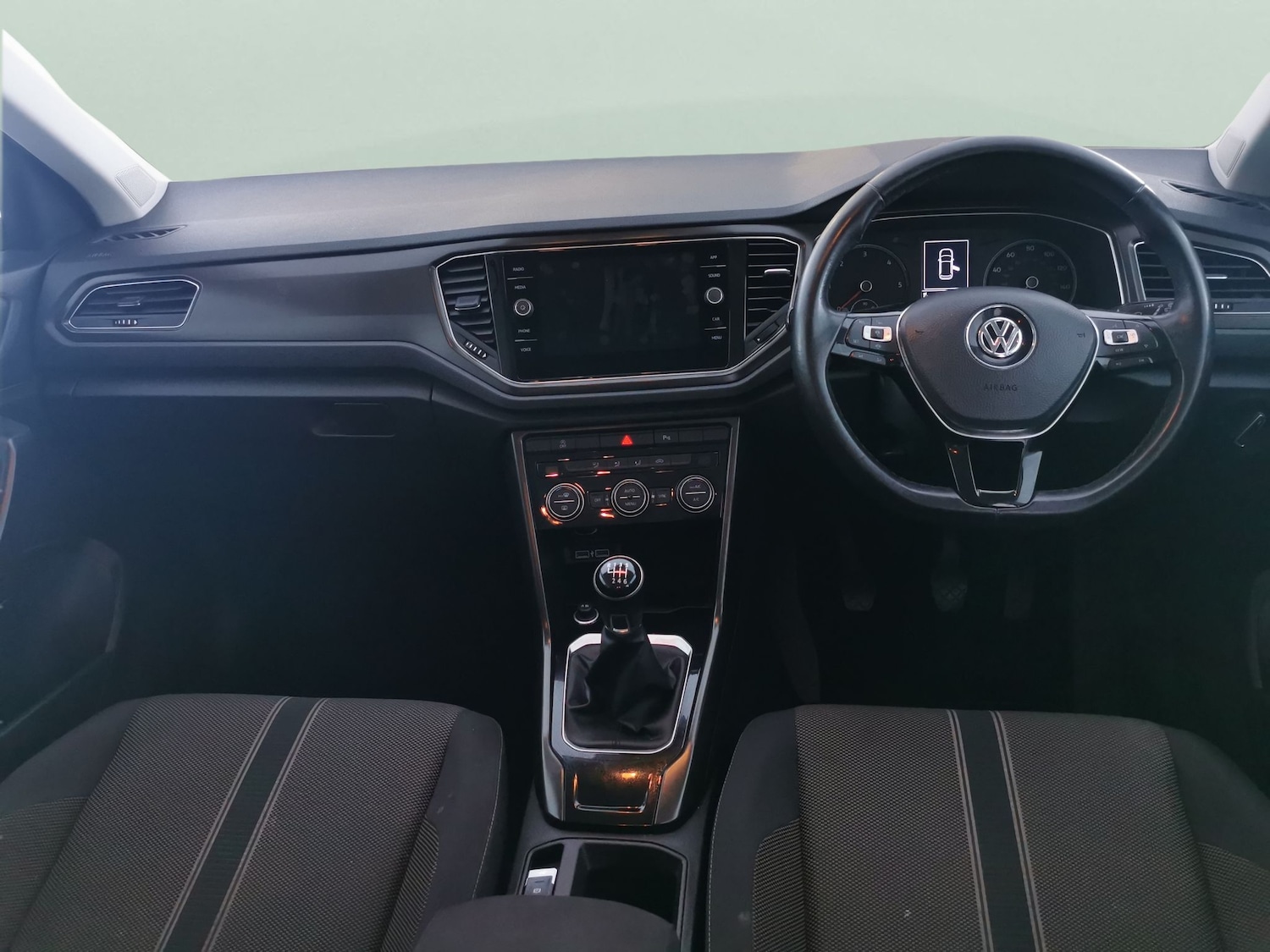 Used Volkswagen T-Roc 2019 for sale - 77418109: Photo 6