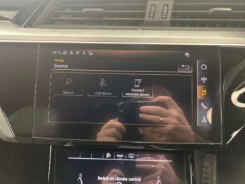 Used Audi e-tron 2021 for sale - 74672199: Photo