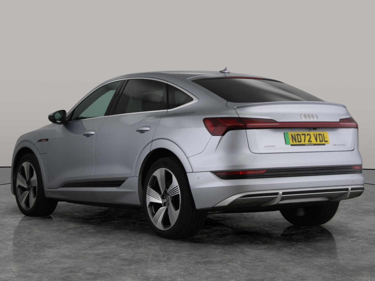 Used Audi e-tron 2023 for sale - 77294909: Photo 12