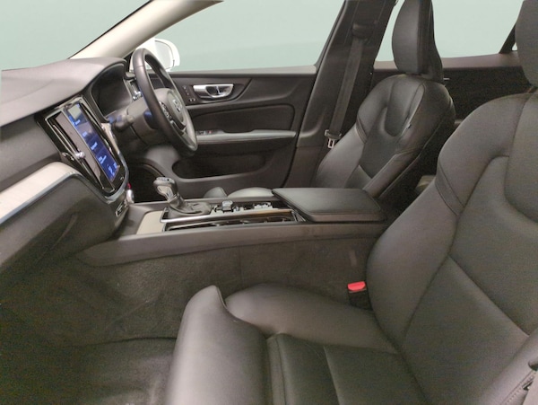 Used Volvo V60 2019 for sale - 76255753: Photo 4