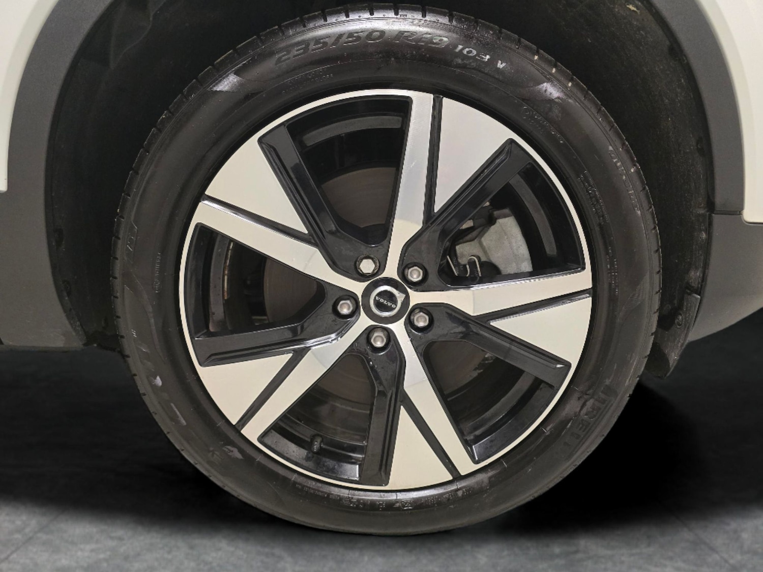 Used Volvo XC40 2021 for sale - 76757232: Photo 25