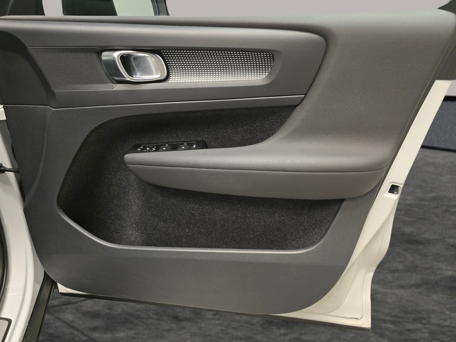 Used Volvo XC40 2021 for sale - 76757232: Photo 31