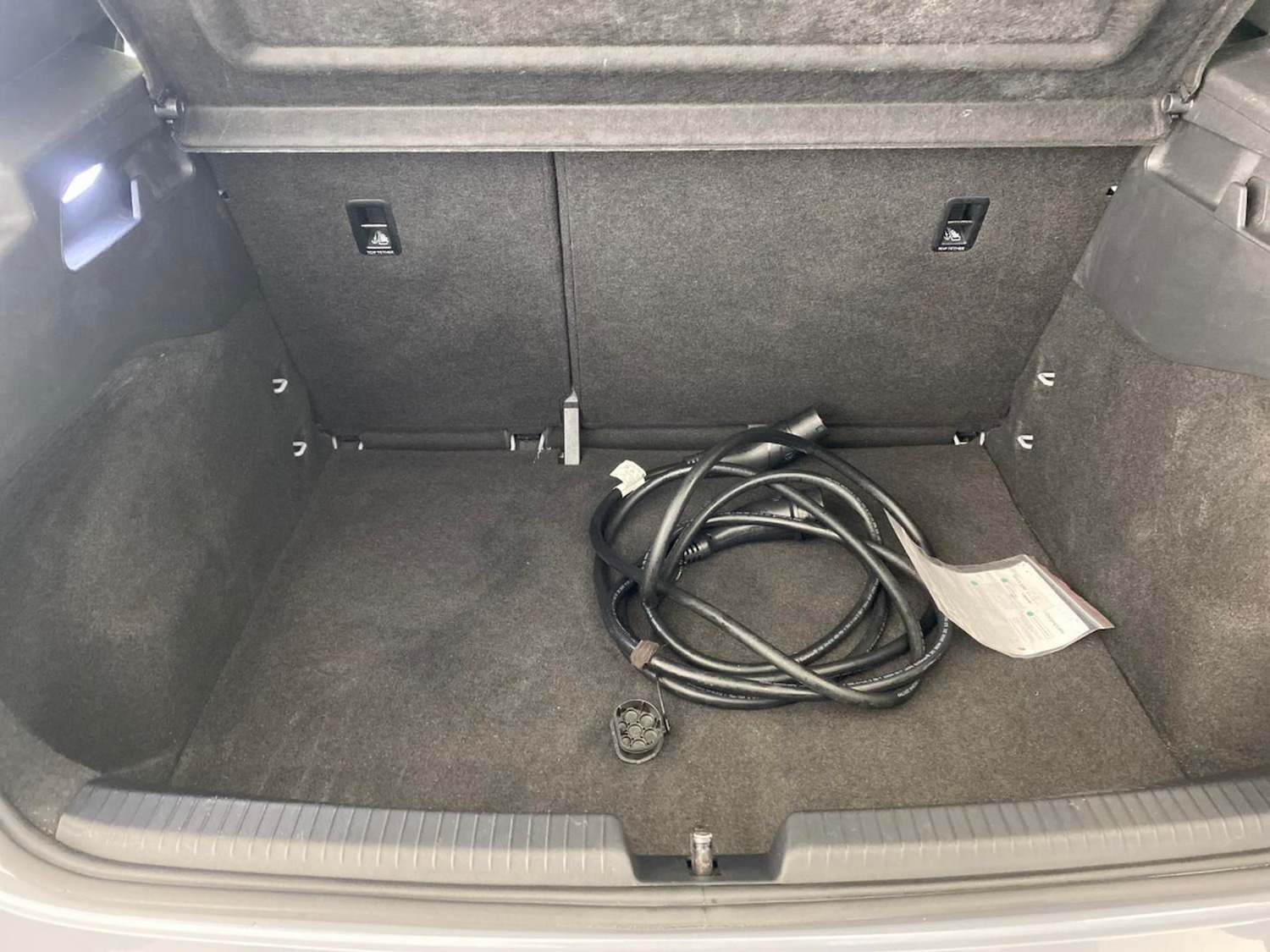 Used Volkswagen ID.3 2021 for sale - 76459408: Photo 8