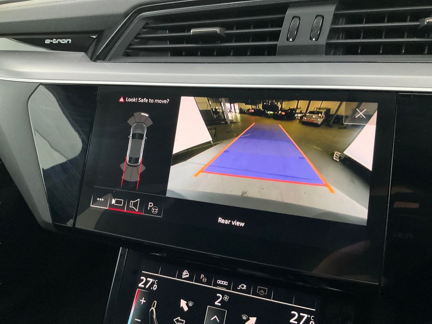 Used Audi e-tron 2022 for sale - 76777824: Photo 21