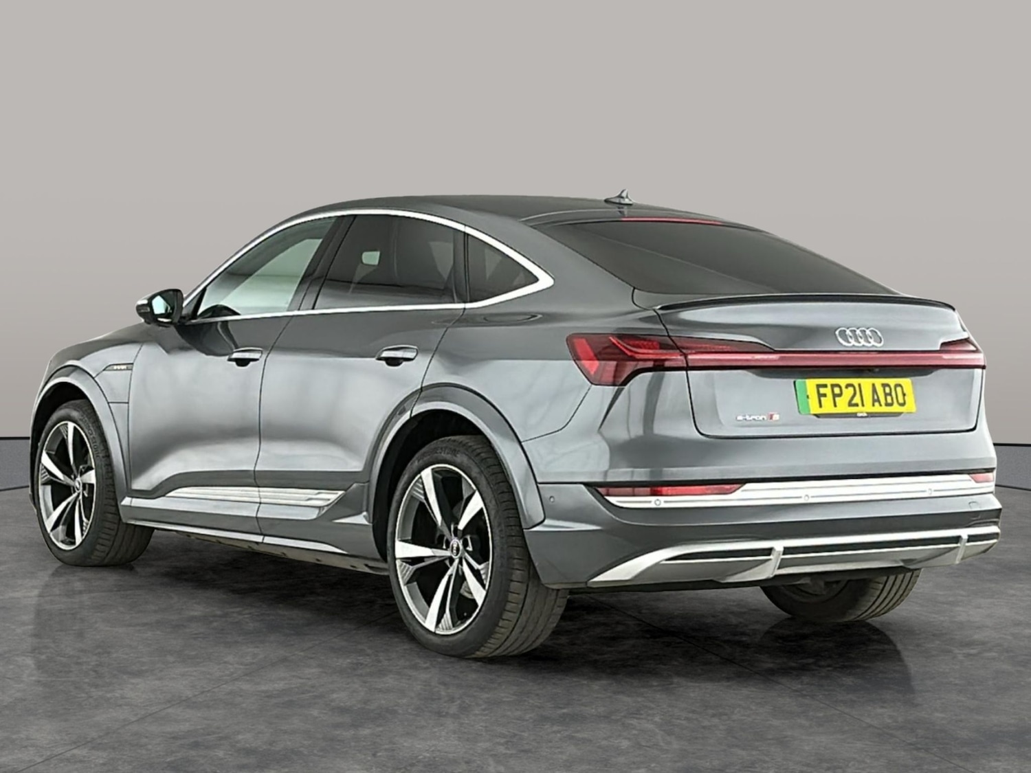 Used Audi e-tron 2021 for sale - 77529987: Photo 8