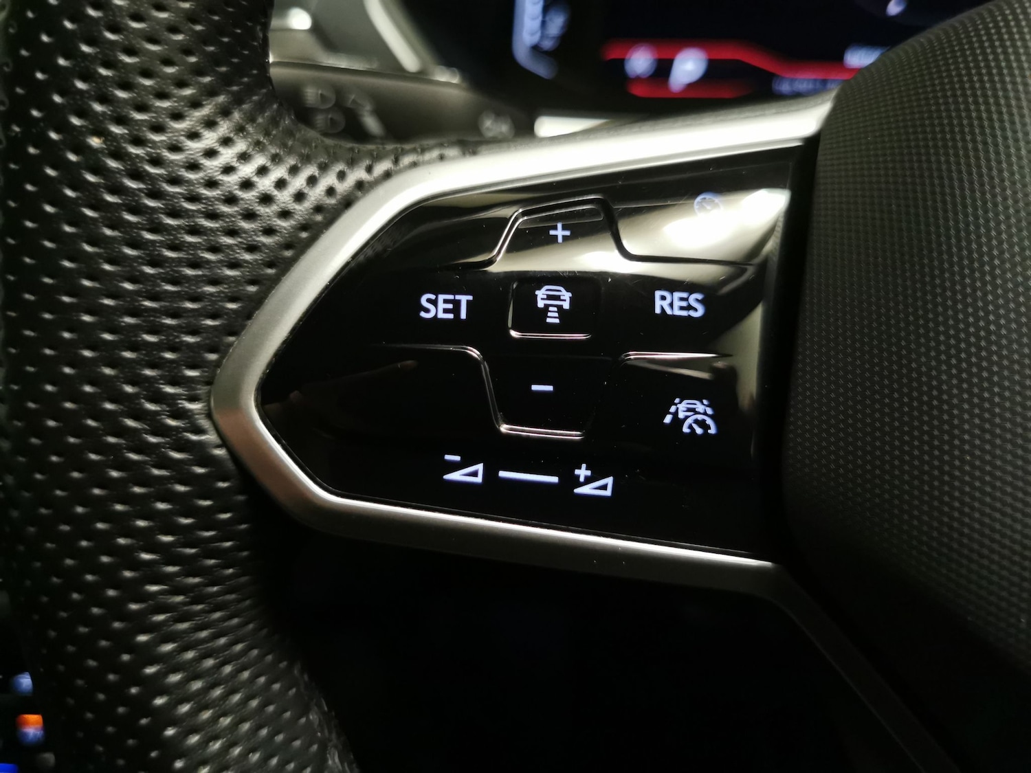 Used Volkswagen Tiguan 2023 for sale - 76933455: Photo 19