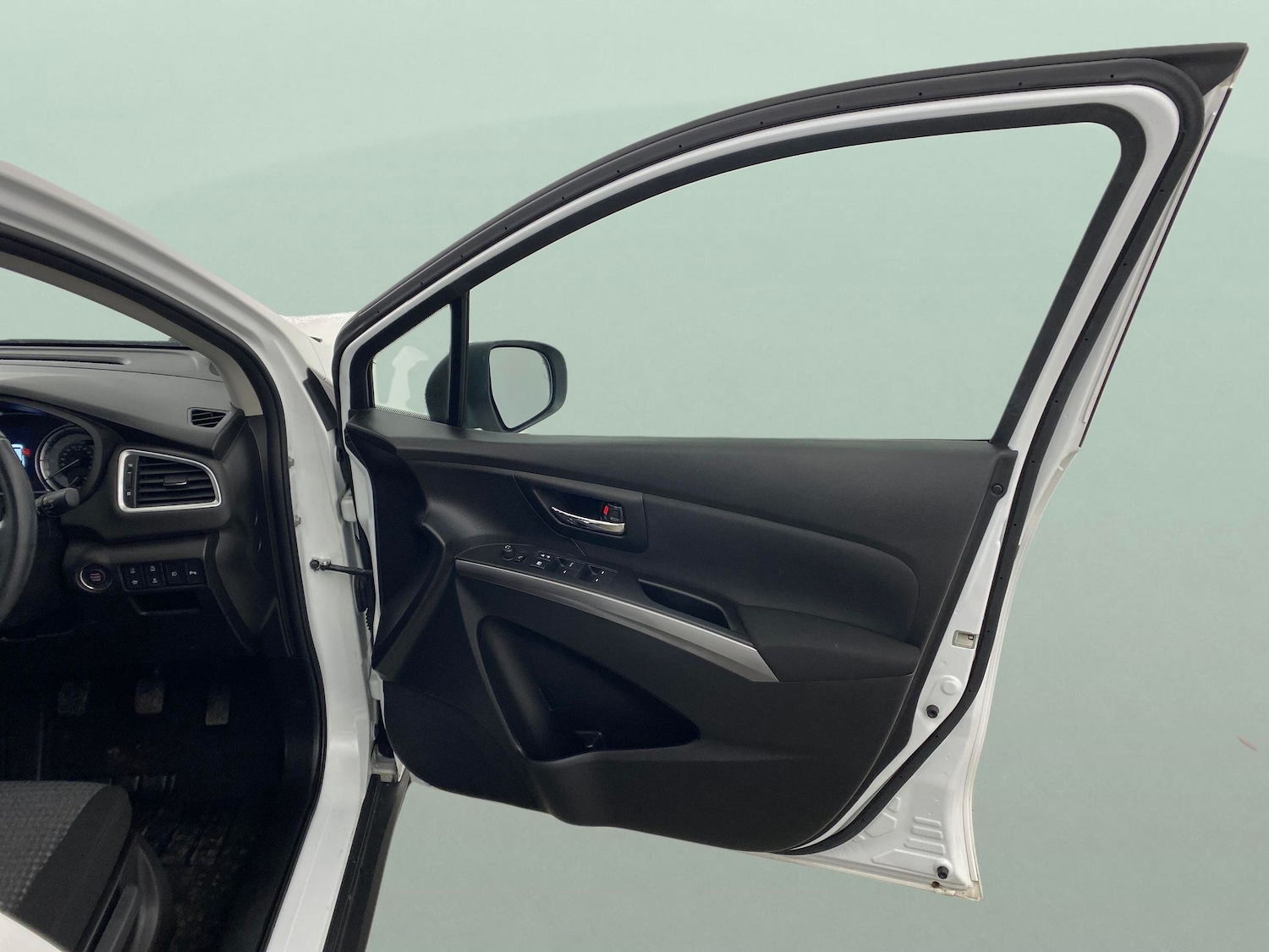 Used Suzuki SX4 S-Cross 2023 for sale - 77106302: Photo 19