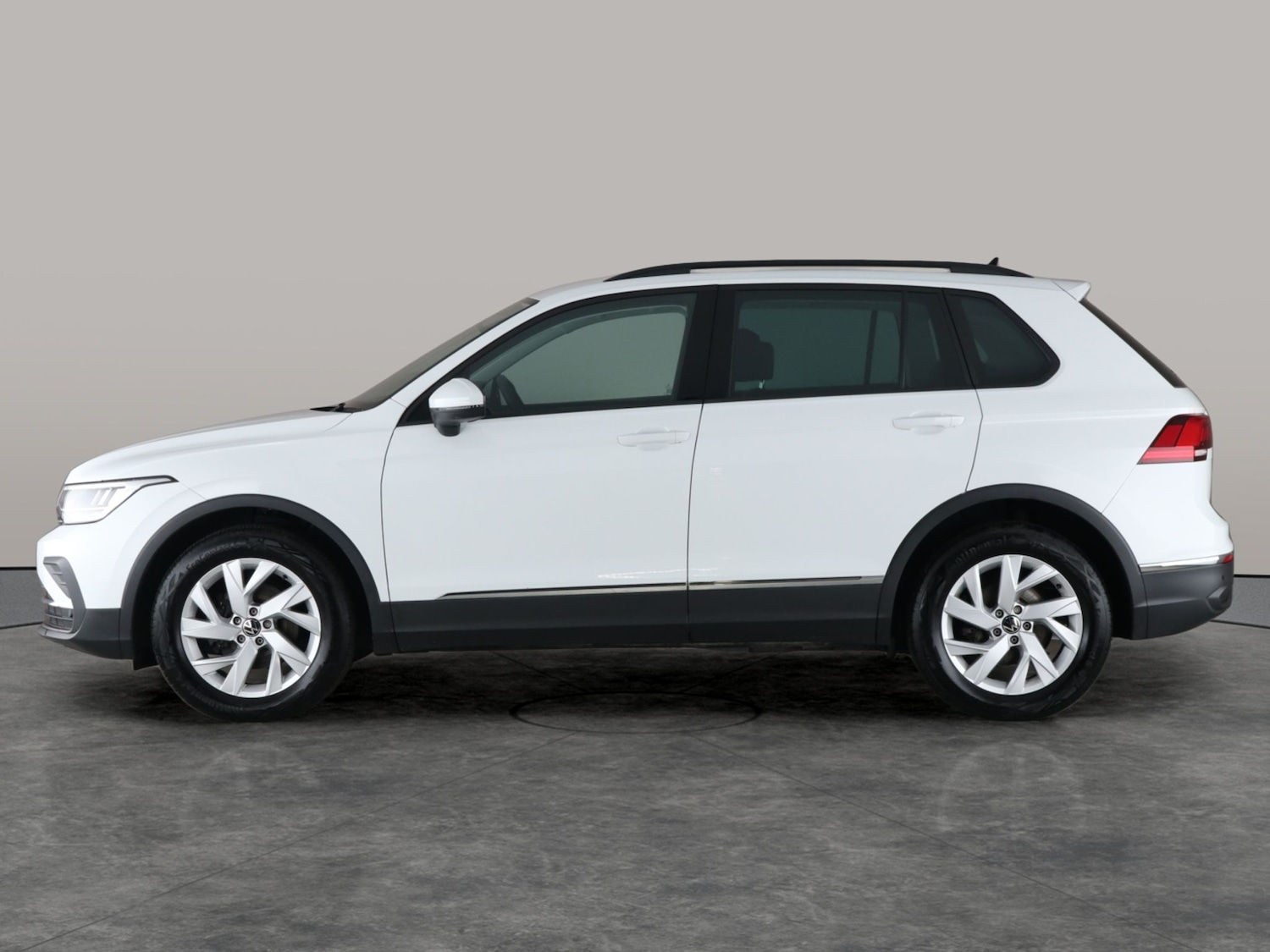 Used Volkswagen Tiguan 2023 for sale - 76788706: Photo 12