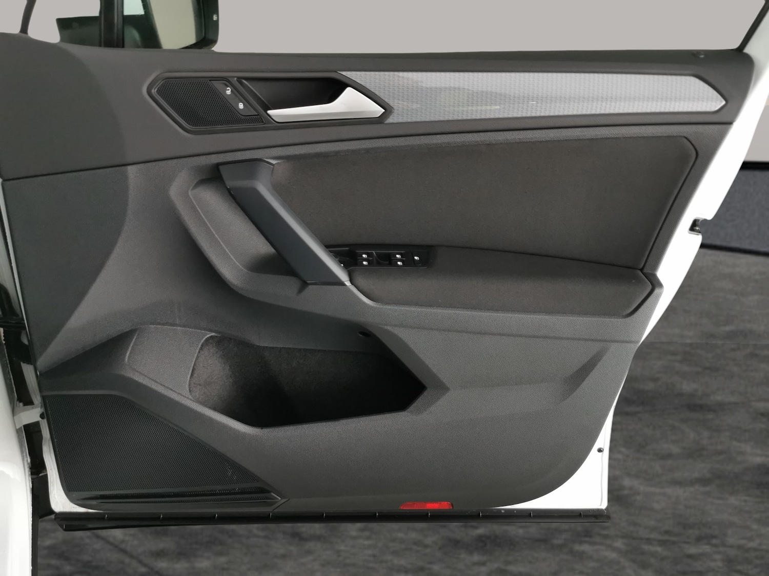 Used Volkswagen Tiguan 2023 for sale - 76788706: Photo 30