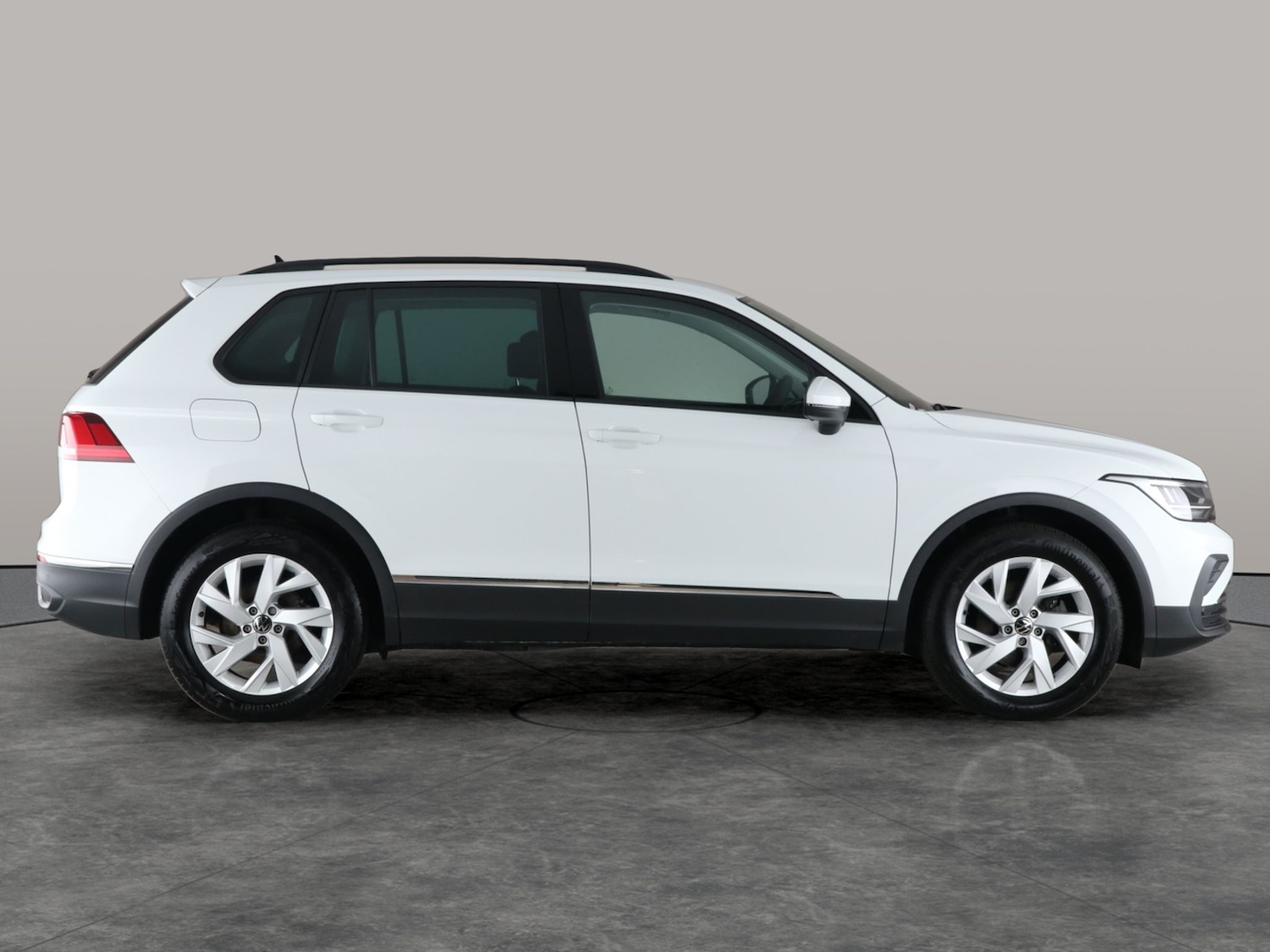 Used Volkswagen Tiguan 2023 for sale - 76788706: Photo 8