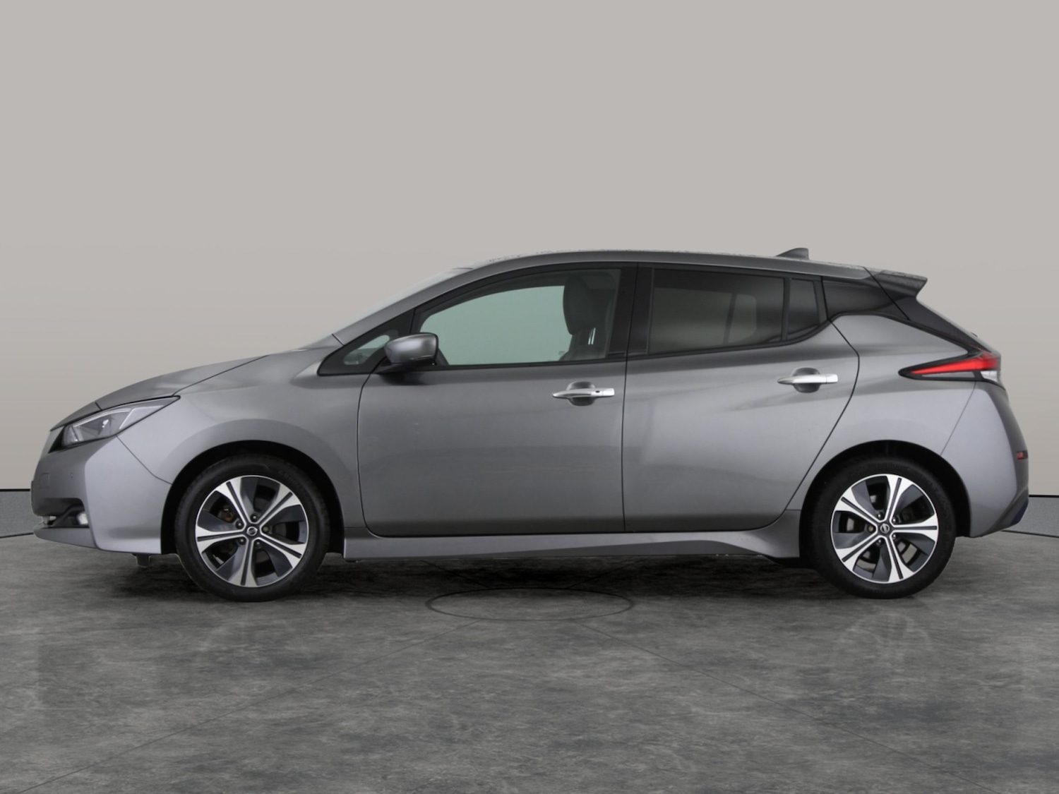 Used Nissan Leaf 2021 for sale - 76661502: Photo 13