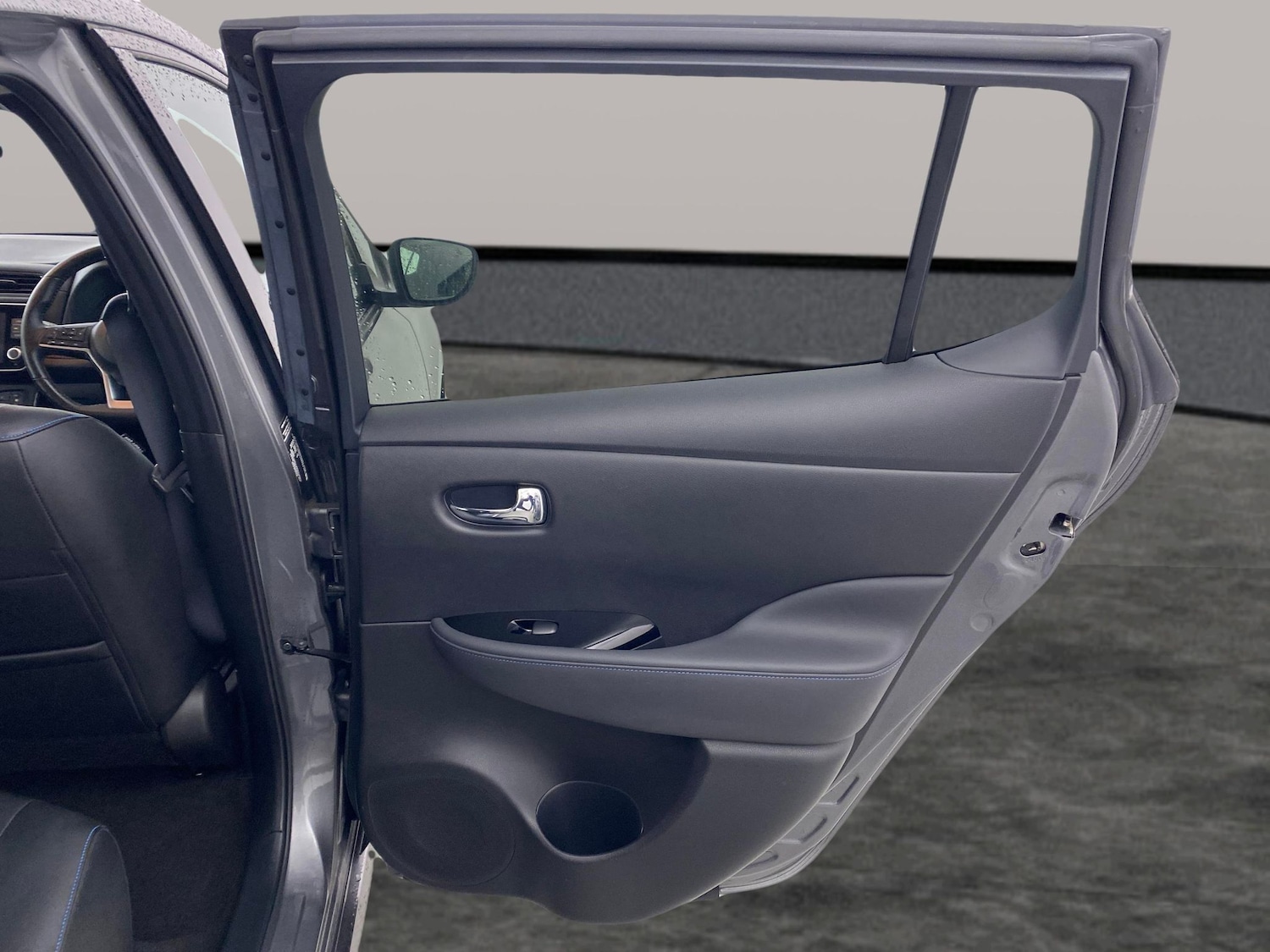 Used Nissan Leaf 2021 for sale - 76661502: Photo 30