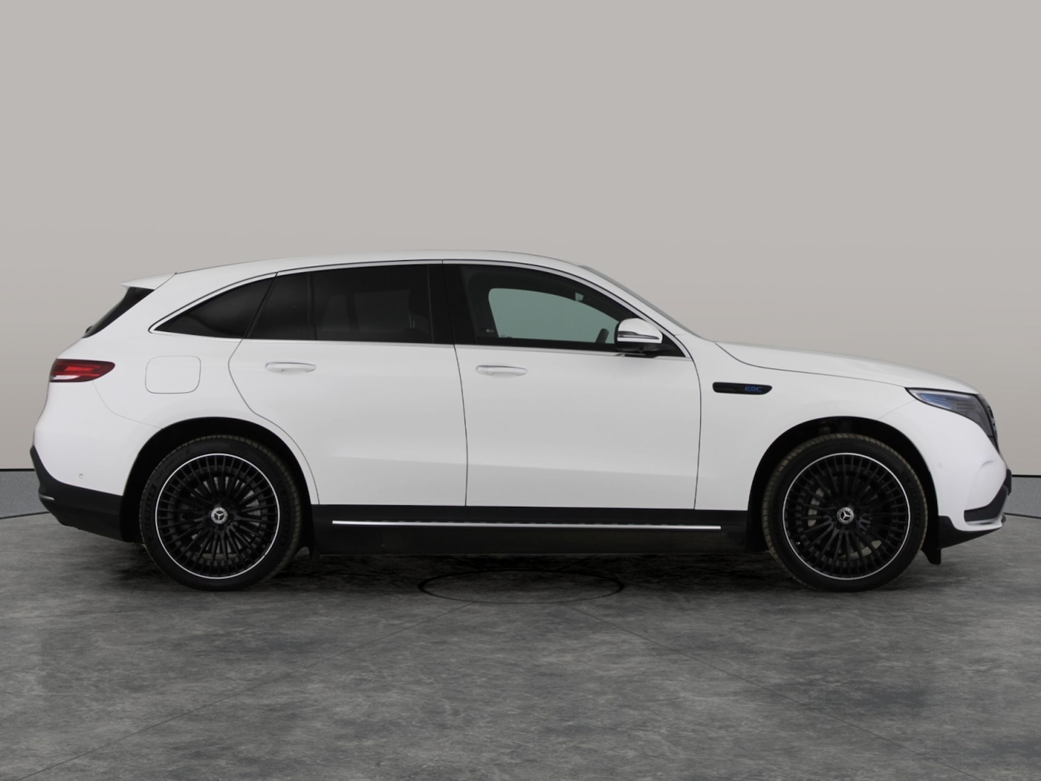 Used Mercedes-Benz EQC 2022 for sale - 76616000: Photo 10