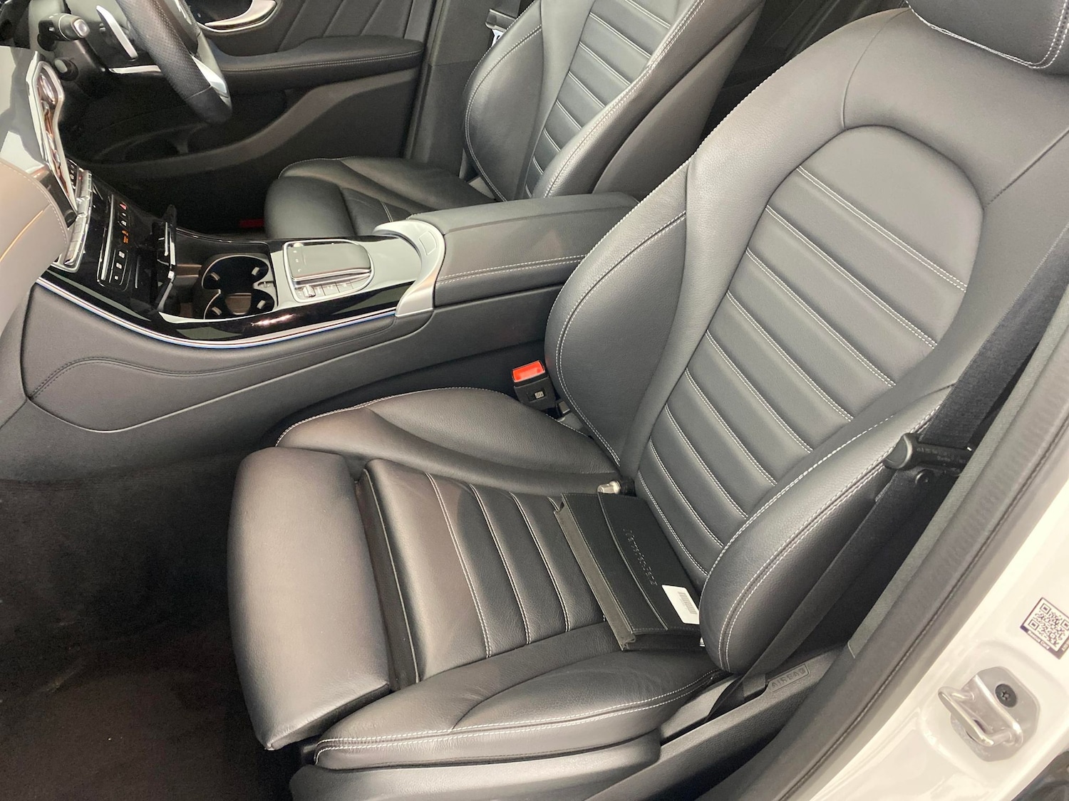 Used Mercedes-Benz EQC 2022 for sale - 76616000: Photo 6