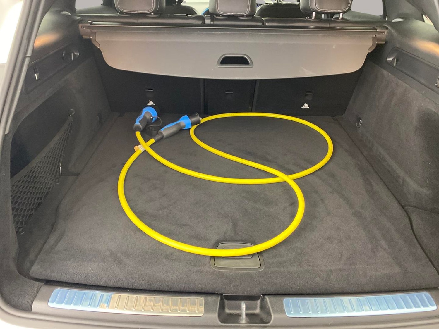 Used Mercedes-Benz EQC 2022 for sale - 76616000: Photo 8