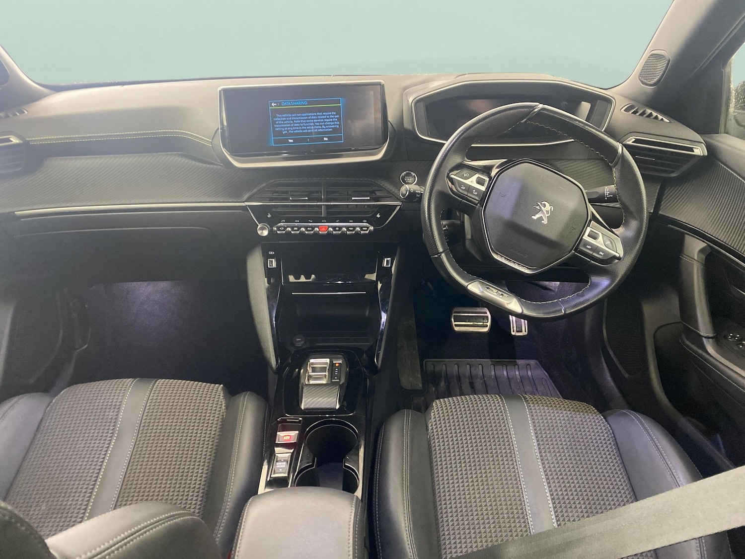 Used Peugeot E-2008 2022 for sale - 77529919: Photo 4