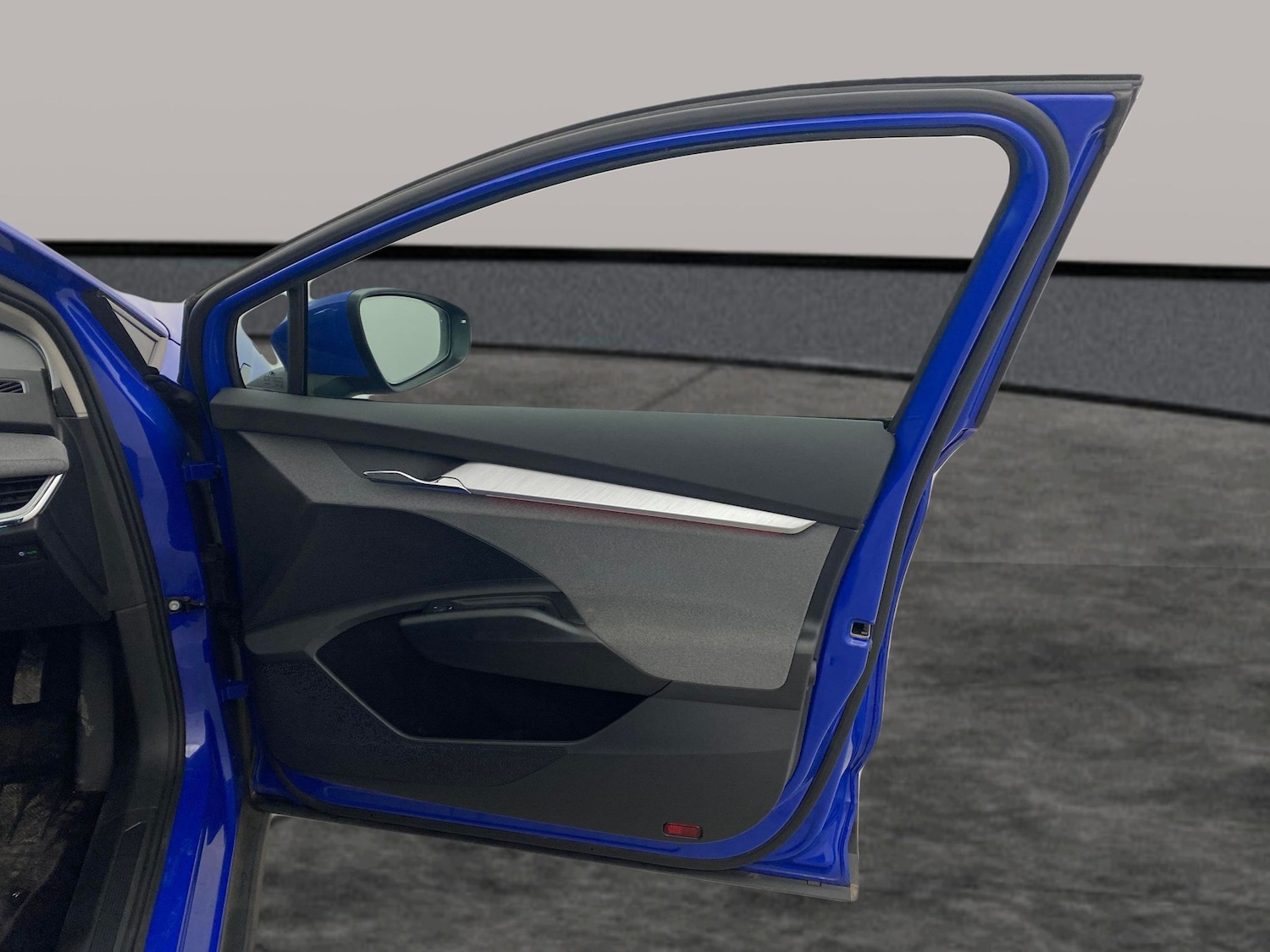 Used Skoda Enyaq 2023 for sale - 77760331: Photo 27