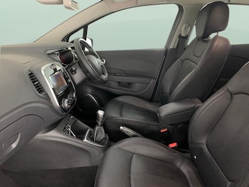 Used Renault Captur  for sale - 75856544: Photo