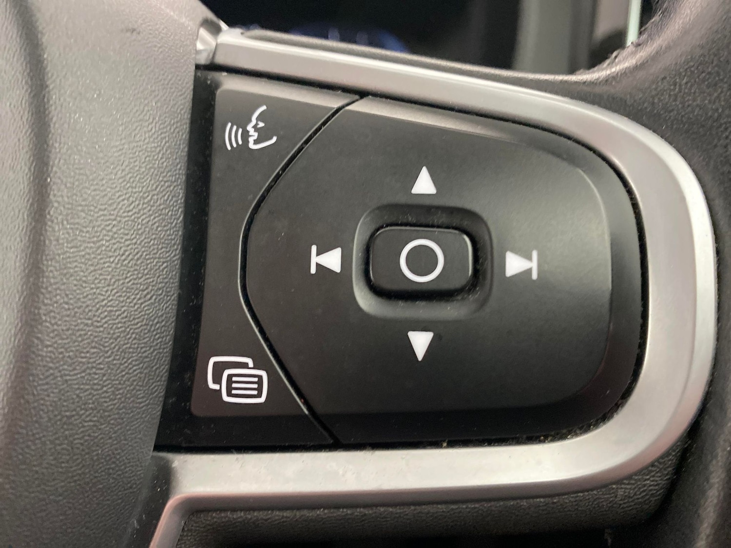 Used Volvo XC60 2020 for sale - 78051843: Photo 19