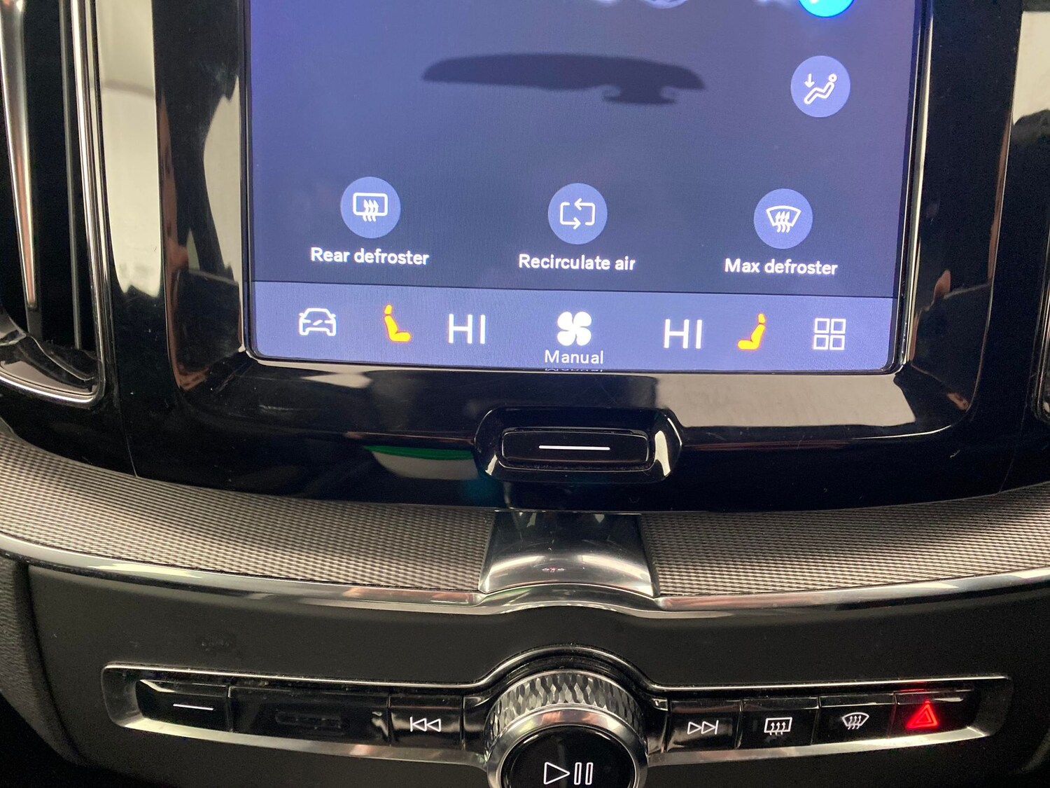 Used Volvo XC60 2021 for sale - 78042507: Photo 16