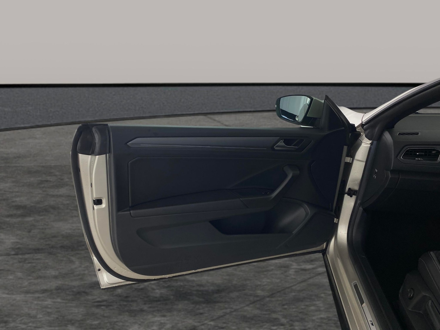 Used Volkswagen T-Roc 2021 for sale - 77988638: Photo 22